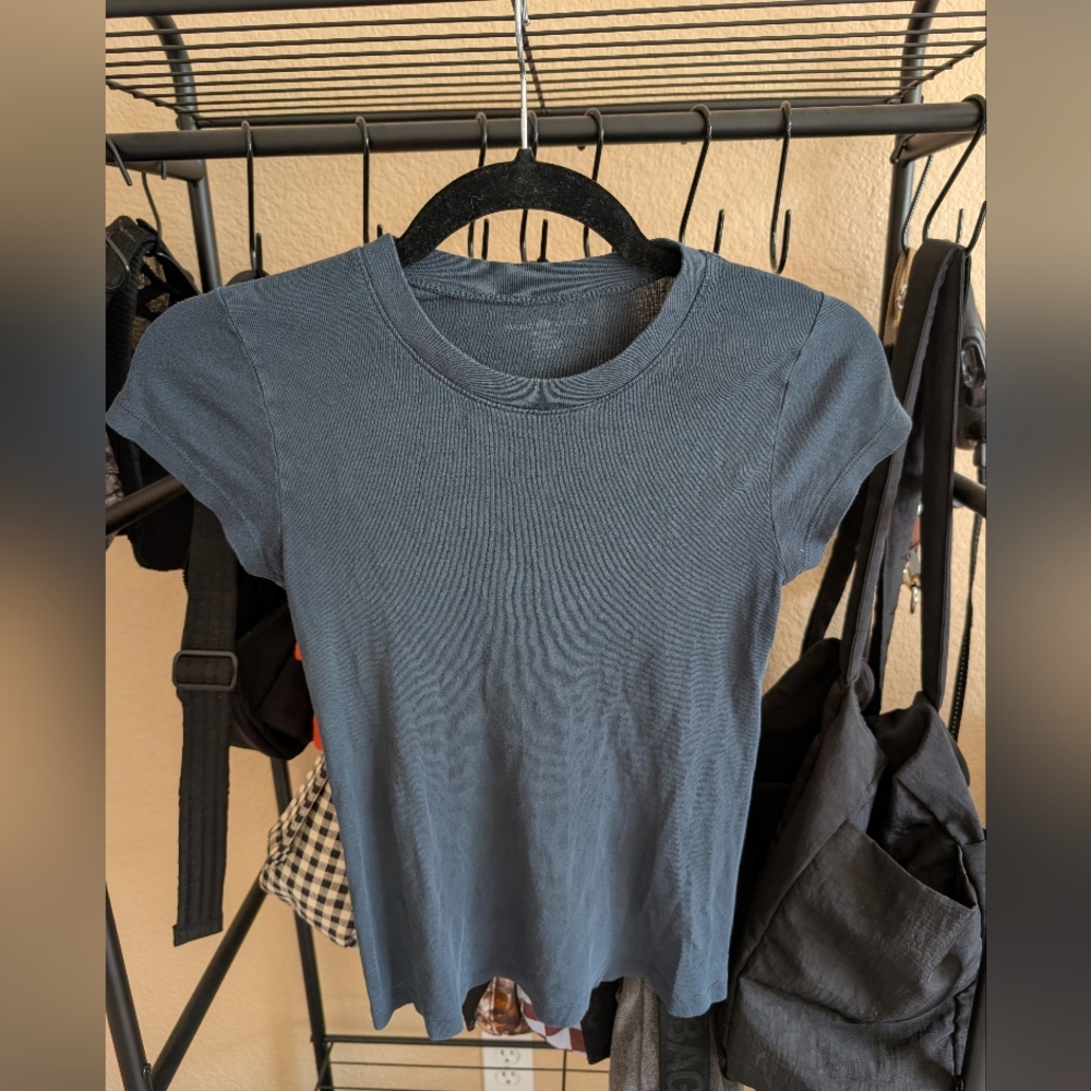 Brandy Mellville T Shirt